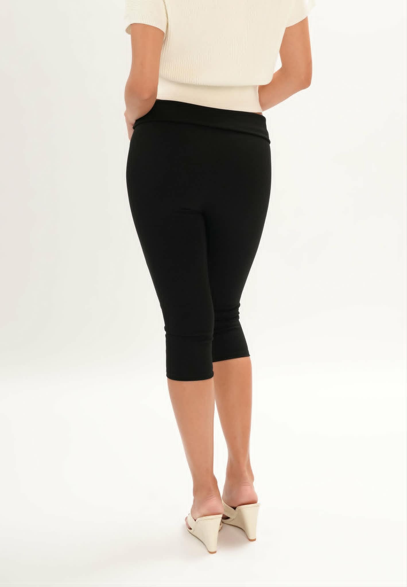 STEEL CAPRI PANTS