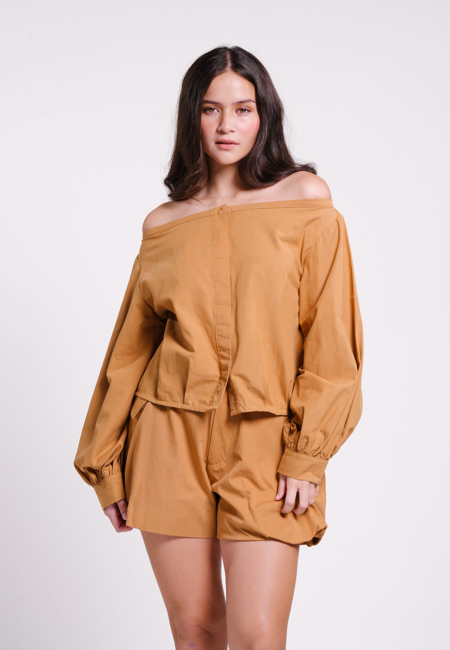 BRYONY L/S OFFSHOULDER TOP