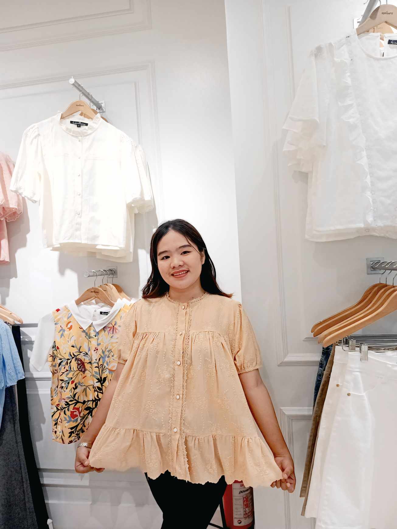 WB YANNIE