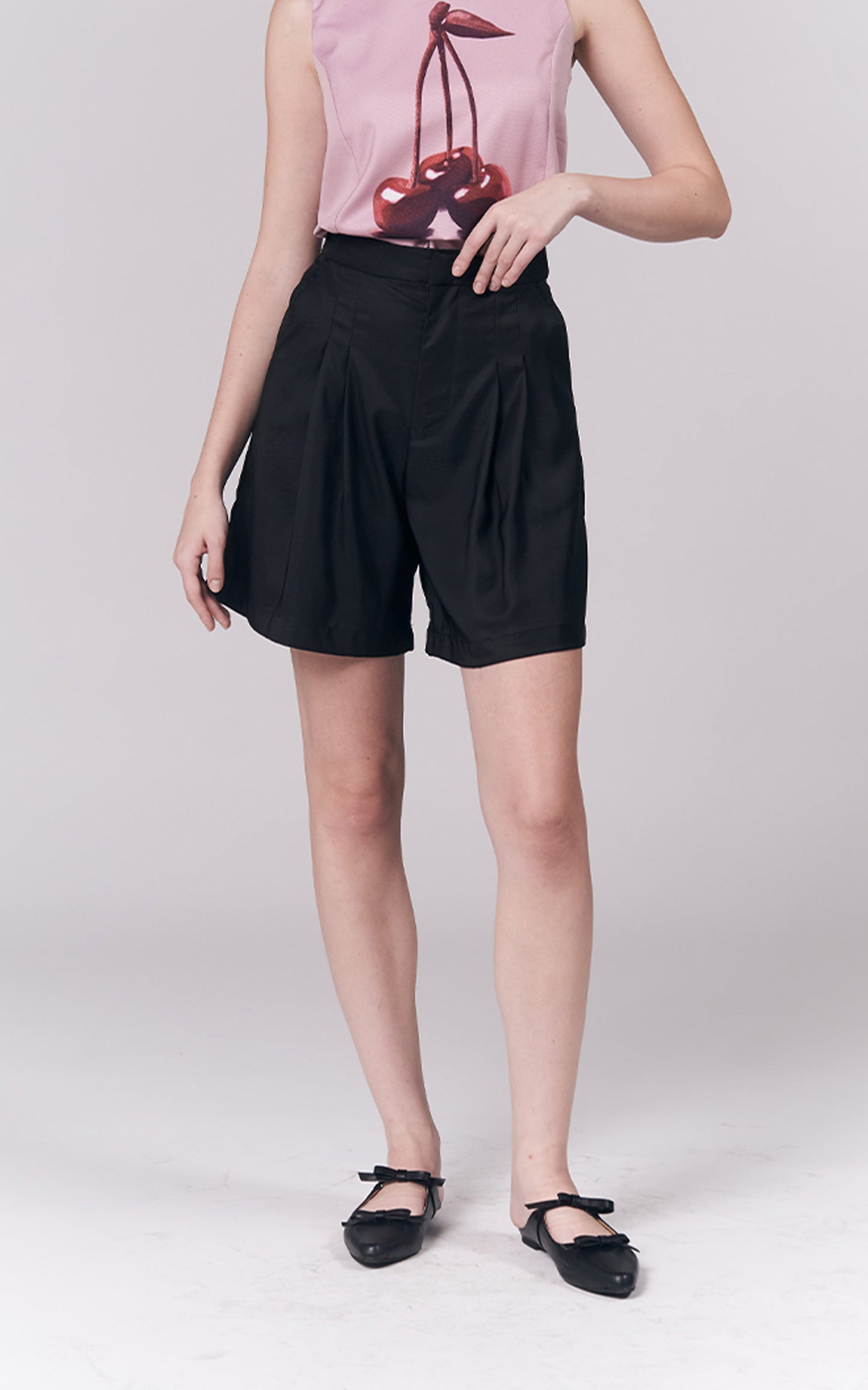 JEANETTE SHORTS