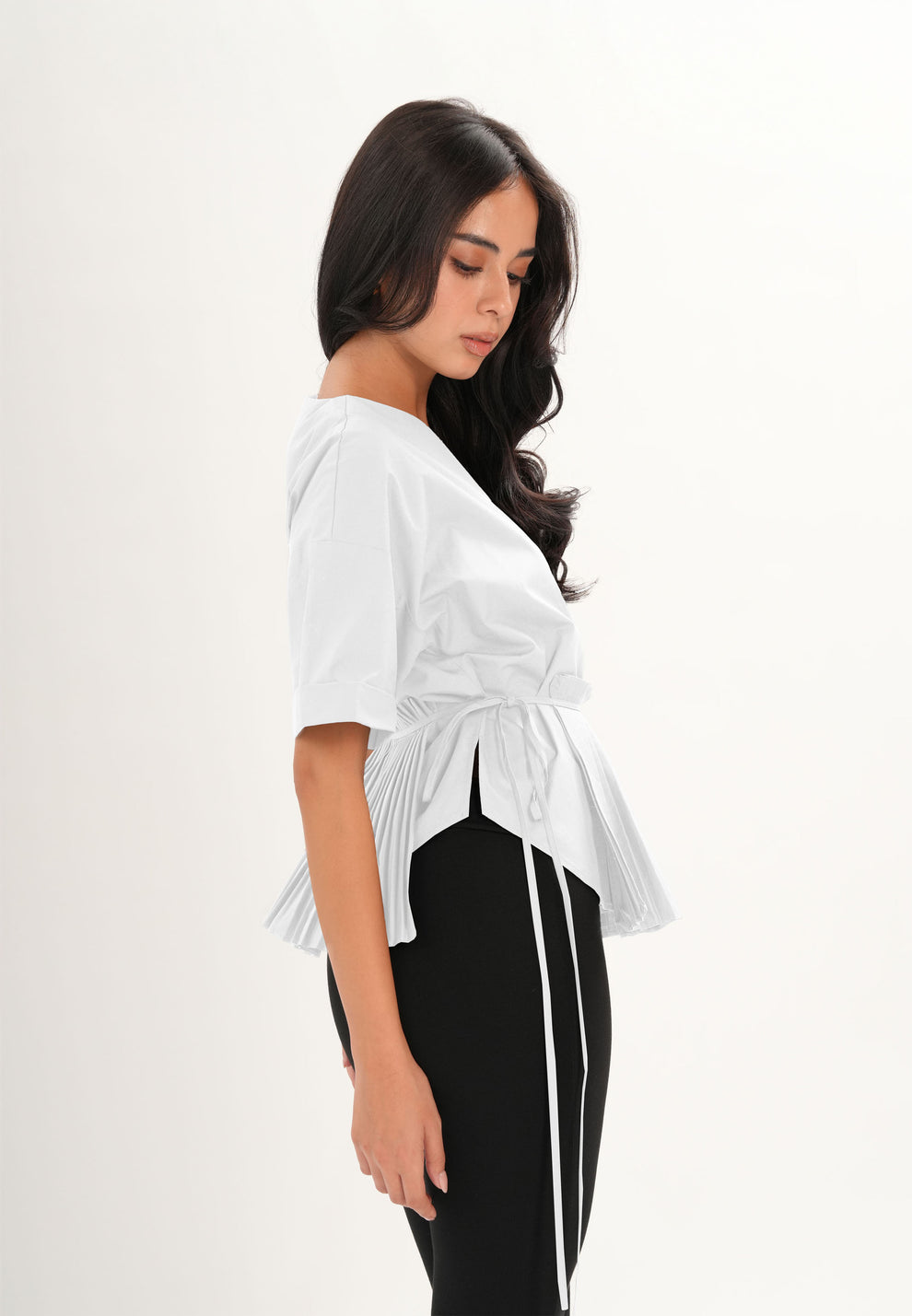 CROW S/S TOP WITH PLEATED SASH